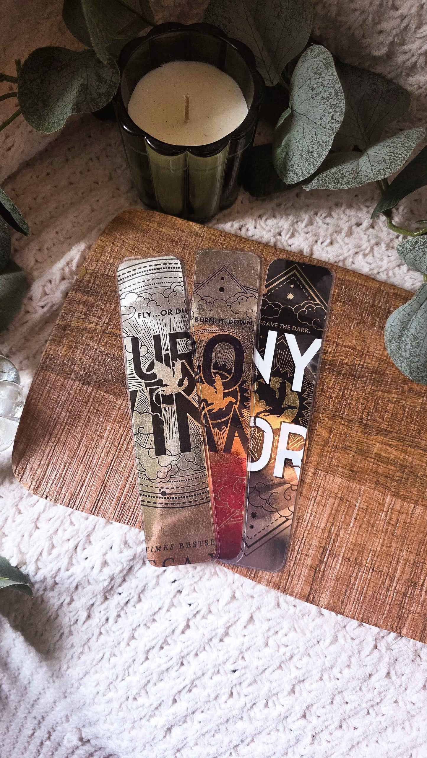 Fourth Wing | Recycled Bookmarks